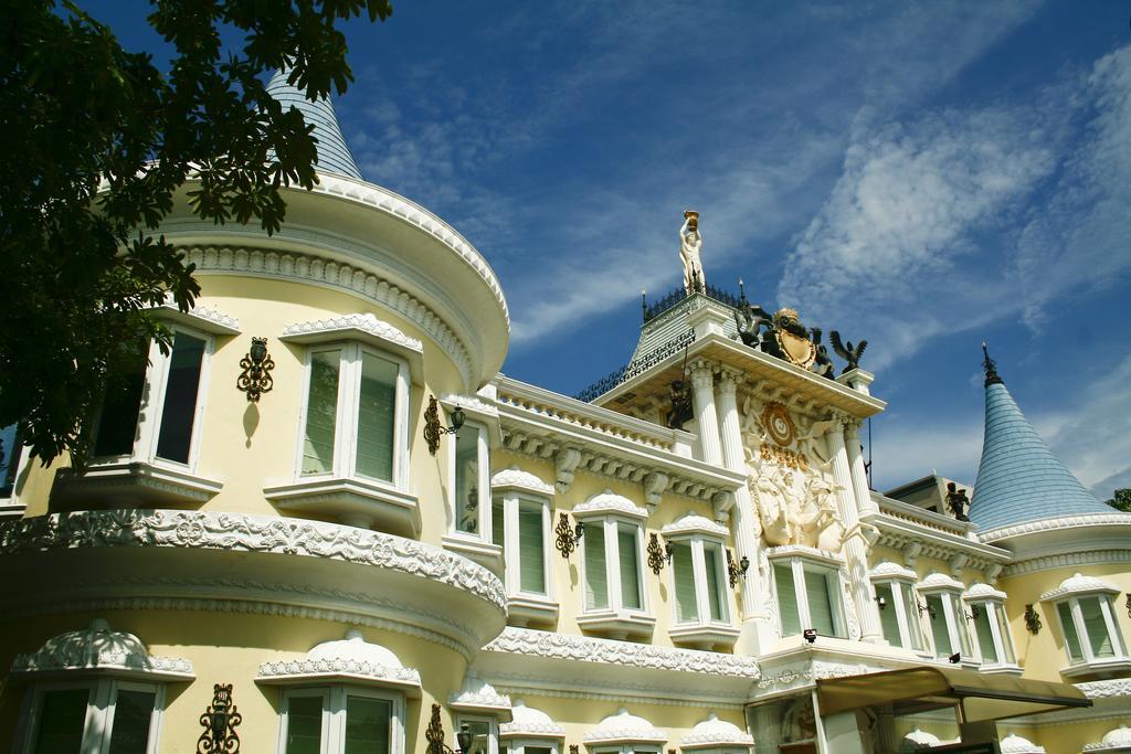 Lincoln Hotel Tainan Exterior foto